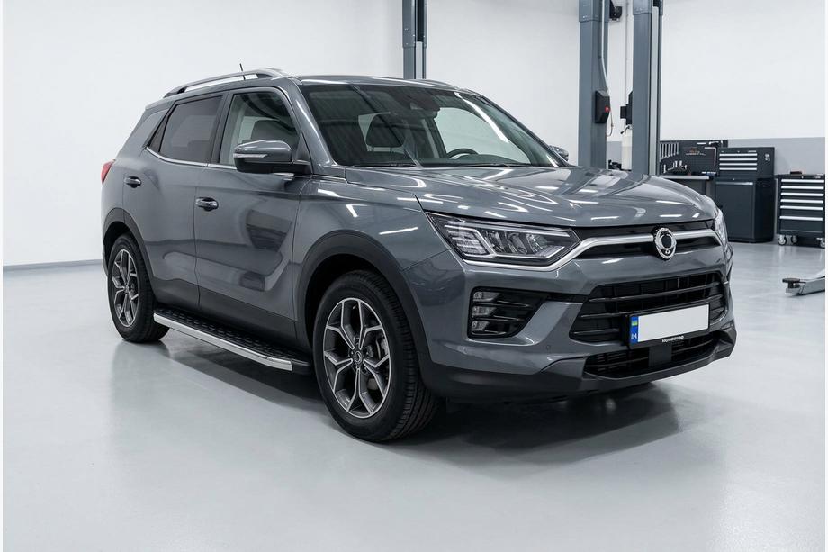 SsangYong Korando 2019- гг. Боковые Подножки BlackLine (2 шт., Алюминий) Фото 1