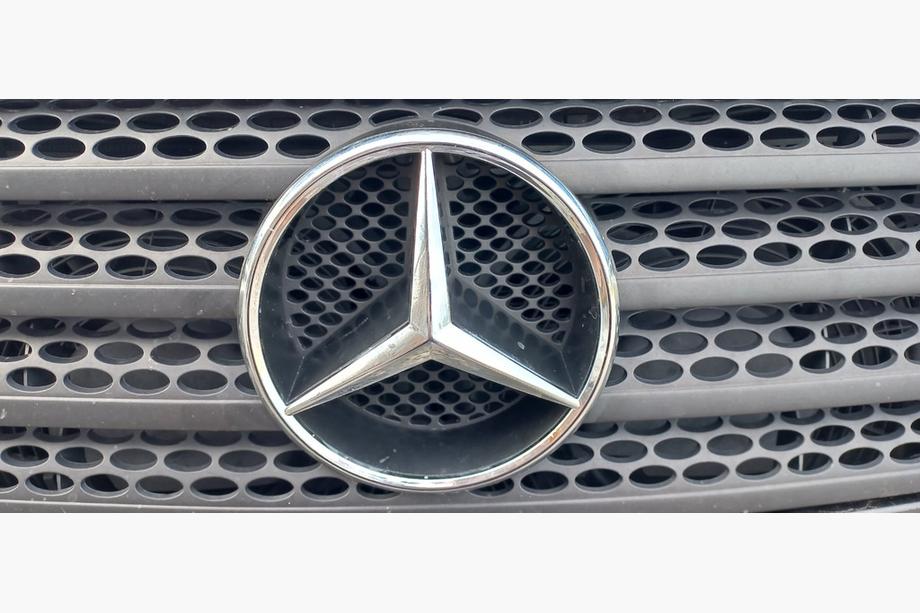 Mercedes Viano 2004-2014 гг. Передний эмблема (2004-2010) Image