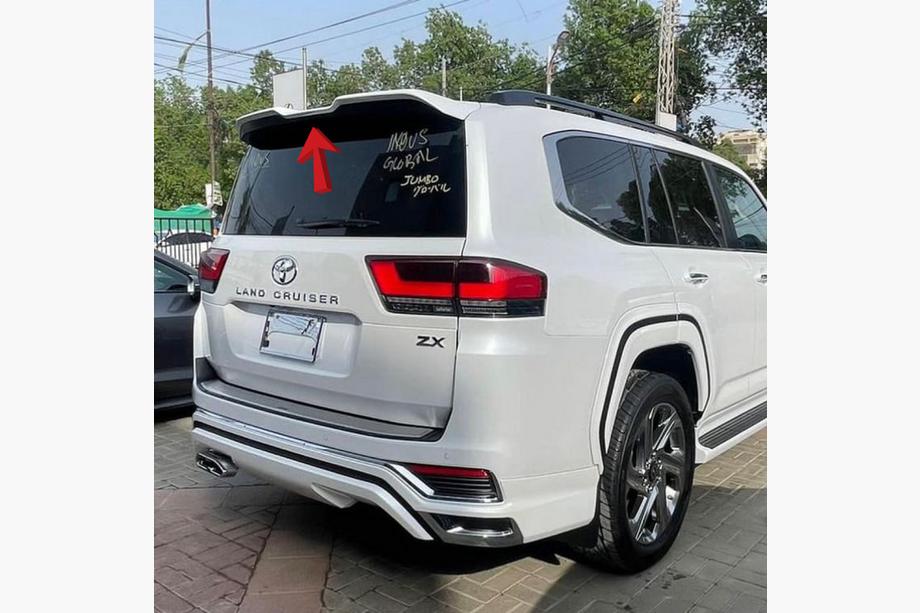 Спойлер Modelista Image Спойлер Modelista Image