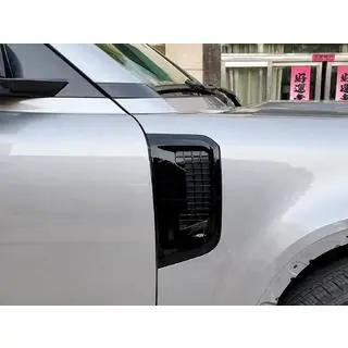 Накладки на вентиляцию крыла (2 шт) Land Rover Defender 2019- гг. фото 2