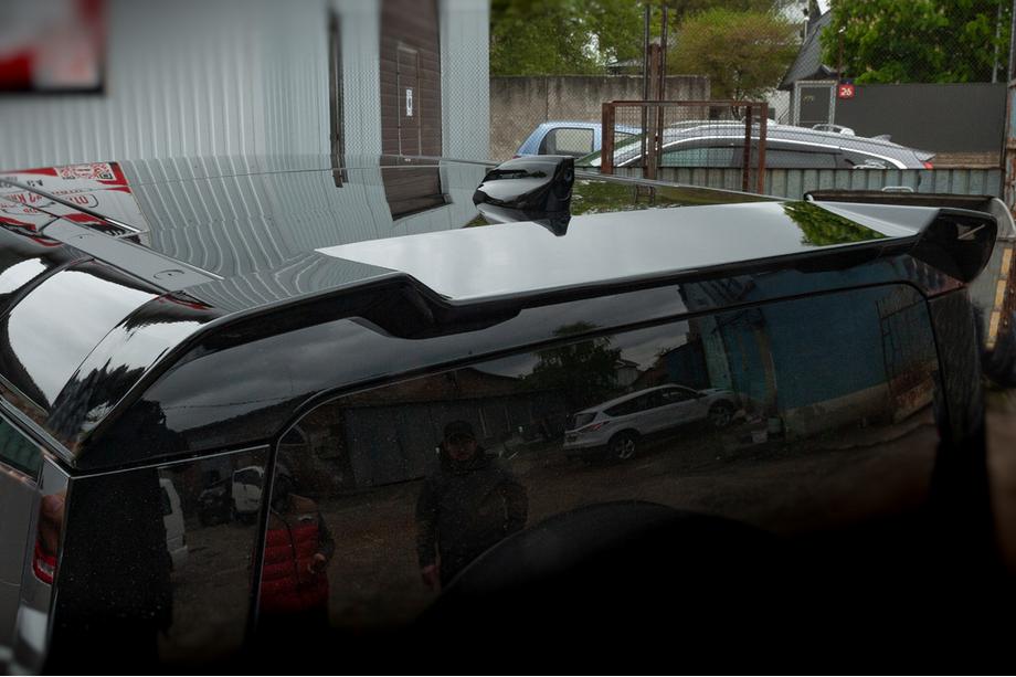 Задний спойлер (черный) Image