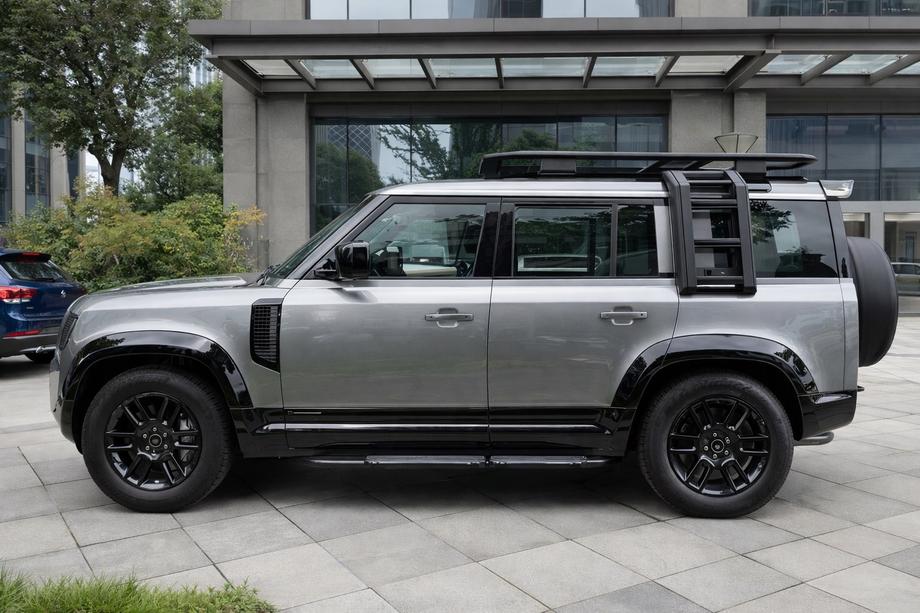 Land Rover Defender 2019- гг. Расширители арок (Bushwacker, 6 шт) Image