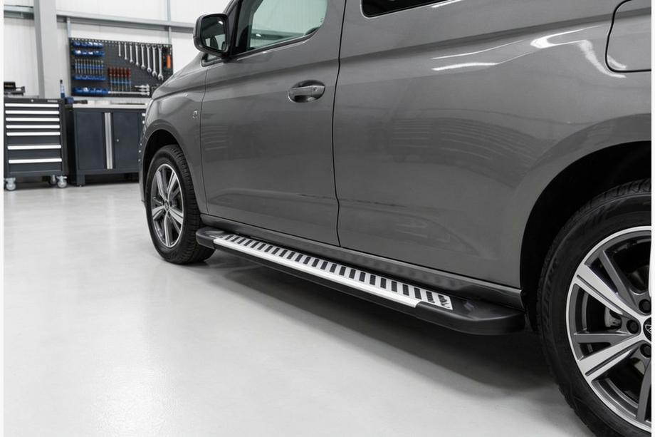 Volkswagen Caddy 2020- гг. Боковые Подножки Line (2 шт., Алюминий) Image