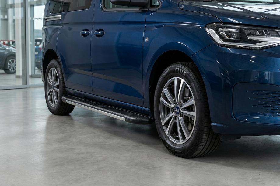 Volkswagen Caddy 2020- гг. Боковые пороги Bosphorus Grey (2 шт., алюминий) Image