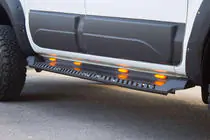 Volkswagen Amarok 2010-2022 гг. Боковые пороги Dakar V1 с LED (2 шт, металл) фото 2