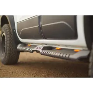 Боковые пороги Dakar V2 с LED (2 шт, металл) фото 1