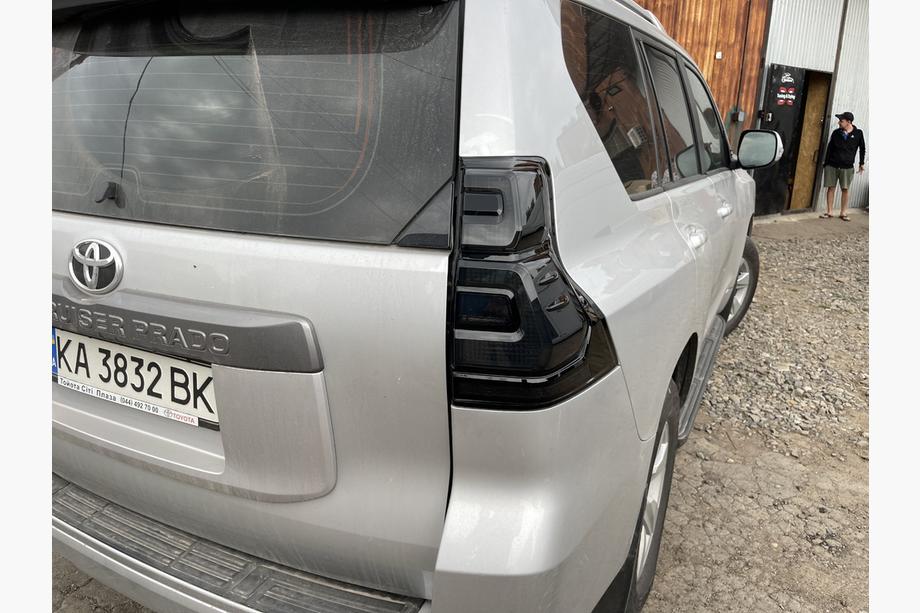 Toyota Land Cruiser Prado 150 2009-2023 гг. Задние фонари BlackEdition V3 (2017+, комплект 2 шт.) Фото 2