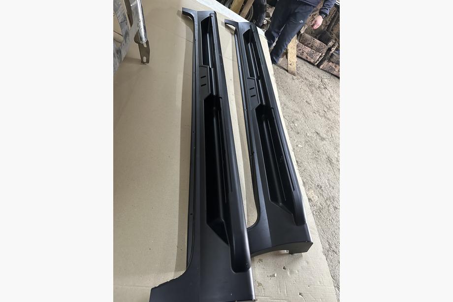 Kia Sportage 2004-2010 гг. РАСПРОДАЖА! Боковые пластиковые подножки (без креплений, как на фото) Image