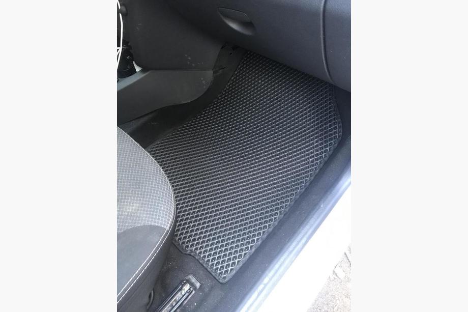 Lada Largus 2012- гг. Резиновые Коврики EVA V2 (Черные) Image