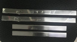 Mercedes E-сlass W124 1984-1997 гг. РАСПРОДАЖА! Накладки на дверные пороги Carmos нержавейка (4 шт) фото 1