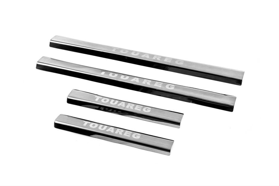 Volkswagen Touareg 2002-2010 гг. Накладки на дверные пороги из нержавейки Carmos V3 (4 шт) Image