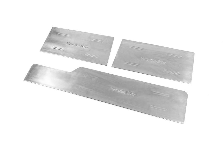 Mercedes Sprinter W901/902/903/904/905 1995-2006 гг. Накладки на внутренние пороги Carmos V2 (3 шт, нержавейка) Image