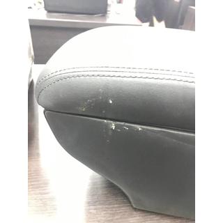 РАСПРОДАЖА! Универсальный подлокотник с обдувом (черный) фото 3