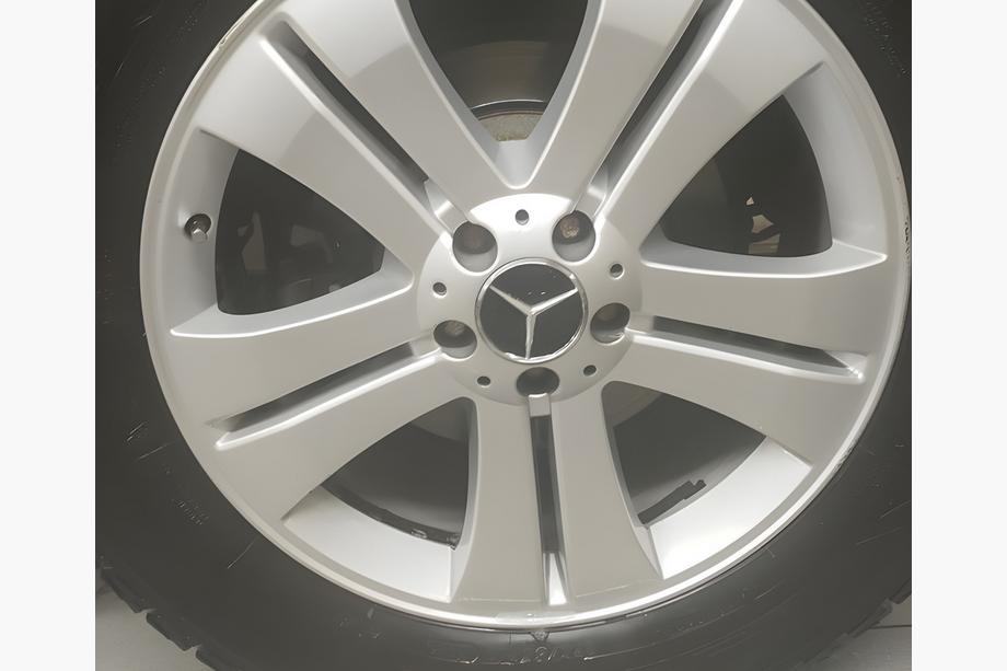 Mercedes-Benz Колпачки на диски 70/75 мм с кольцом (4 шт, черные) Image
