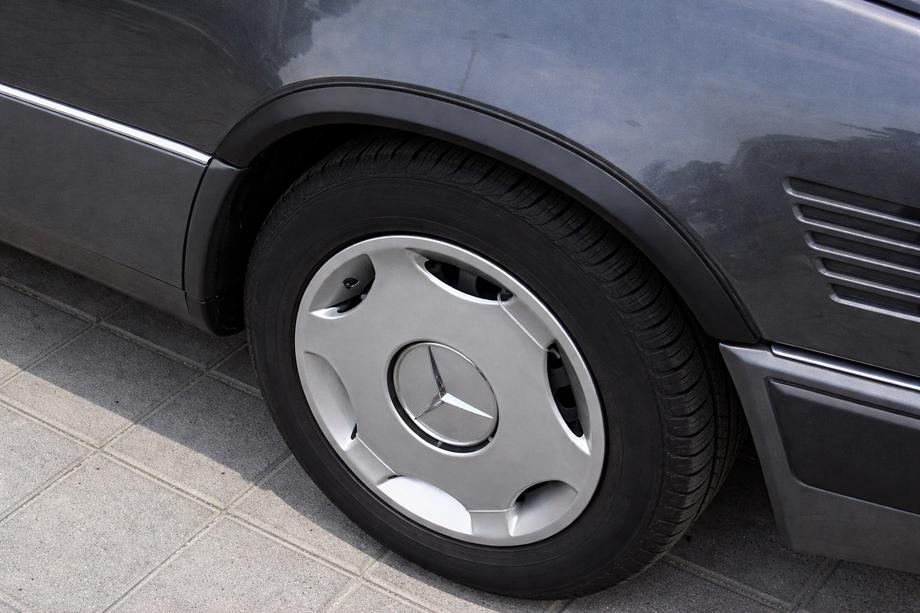 Mercedes E-class W124 1984–1997 гг. Расширители арок 1989-1995 (4 шт, черные, ABS-пластик)