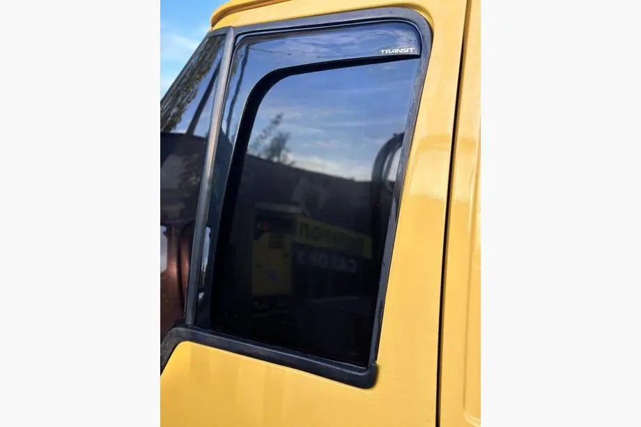 Ford Transit 2000–2014 гг. Ветровики Тип G (2 шт., Sunplex Sport) Фото 1