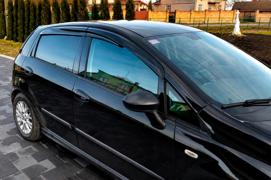 Fiat Punto Grande/EVO 2006-2018 гг. Ветровики на окна (4 шт., Sunplex Sport) Фото 3
