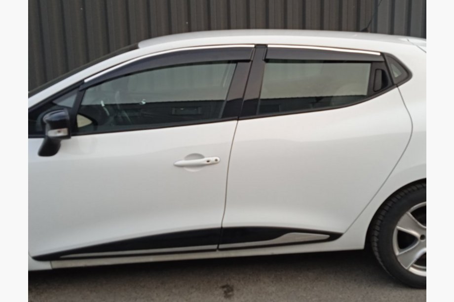 Renault Clio V 2019- гг. Ветровики с хромированным молдингом (4 шт., Sunplex Chrome) Фото 2
