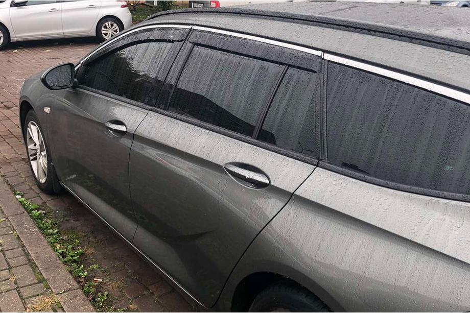 Opel Insignia 2017-2022 гг. Ветровики с хромированным молдингом SW (4 шт, HIC) Фото 1
