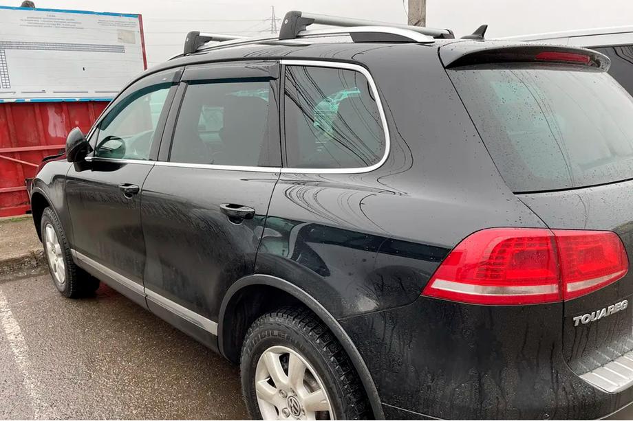 Porsche Cayenne 2010-2017 гг. Ветровики на окна (4 шт, HIC) Image