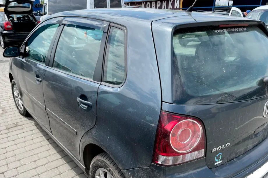 Volkswagen Polo 2001-2009 гг. Ветровики 2001-2005 HB/5D (4 шт, HIC) Фото 3