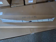 Hyundai Santa Fe 3 2012-2018 гг. Хромированная накладка над номером фото 2