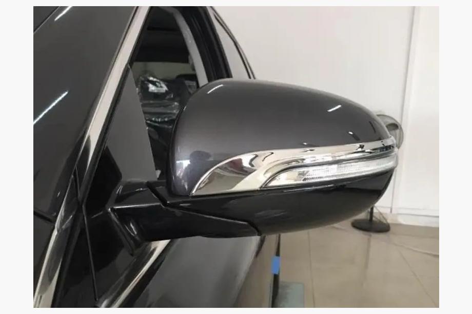 Kia Sorento III UM 2014-2020 гг. Накладки на зеркала Libao (2 шт., пластик) Image