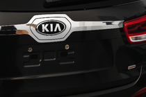 Kia Sorento III UM 2014-2020 гг. Накладка на крышку багажника над номером Libao V1 (Пластик) фото 3