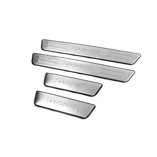 Накладки на пороги из нержавейки Libao Kia Sportage 2010-2015 гг. фото 1