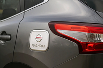 Nissan Qashqai 2014-2021 гг. Накладка на лючок бензобака Libao (пластик) фото 2