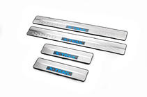 Nissan X-trail T32/Rogue 2014-2021 гг. Накладки на пороги Libao LED (4 шт, нержавейка) фото 1