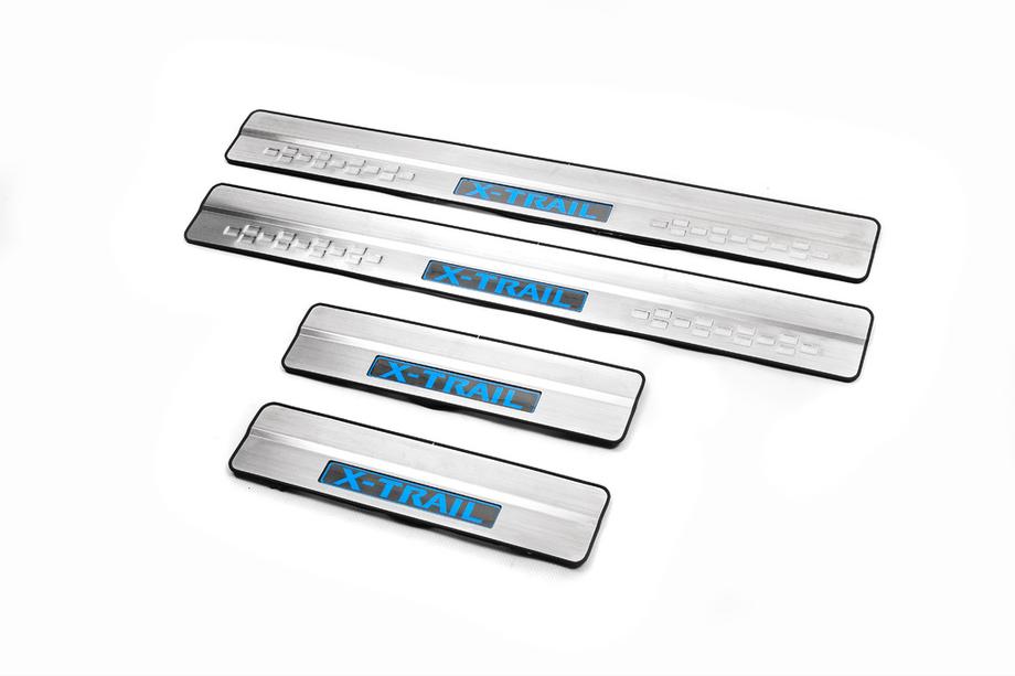 Nissan X-trail T32/Rogue 2014-2021 гг. Накладки на пороги Libao LED (4 шт, нержавейка) Image