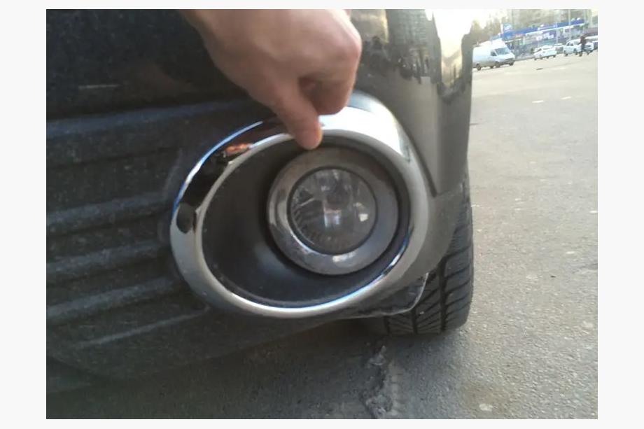 Subaru Forester 2008-2013 гг. Хромированные Накладки на Противотуманные Фары Libao 2010-2013 (2 шт, пластик) Image