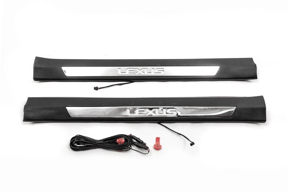 Lexus NX 2014-2021 гг. Подсвечиваемые накладки на пороги (2 шт, пластик) Image