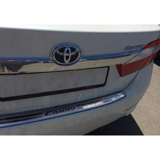 Накладка на задний бампер Libao нержавейка Toyota Camry 2011–2017 гг. фото 2