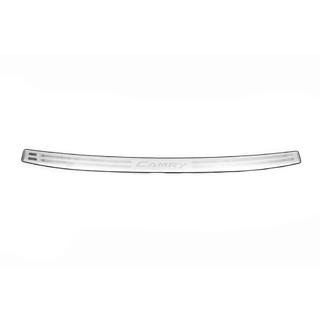 Накладка на задний бампер Libao нержавейка Toyota Camry 2011–2017 гг. фото 3