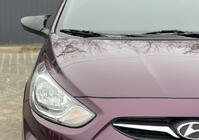 Hyundai Accent 2011-2017 гг. Накладки на зеркала с вырезом под поворотник в стиле BMW (2 шт) фото 1