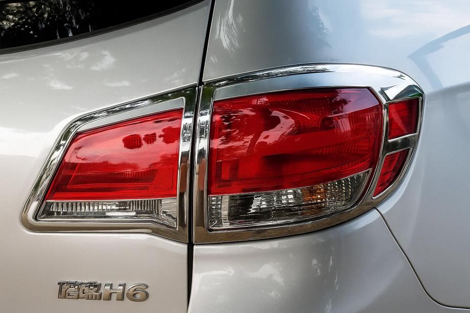 GreatWall Haval H6 2011- гг. Хромированные накладки на задние фонари Libao (2 шт., пластик) Image