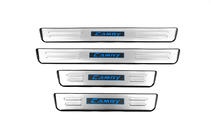 Toyota Camry 2011–2017 гг. Накладки на пороги (Libao Led, 4 шт., нержавейка) фото 1