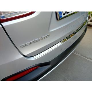 Накладка на задний бампер нержавейка Kia Sorento III UM 2014-2020 гг. фото 1