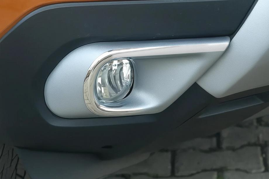 Renault Kangoo/Express 2021- гг. Накладки на противотуманные фары (2 шт, нержавейка) Image