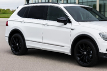 Volkswagen Tiguan 2016-2023 гг. Дверные молдинги Carmos (4 шт, нержавейка) фото 1