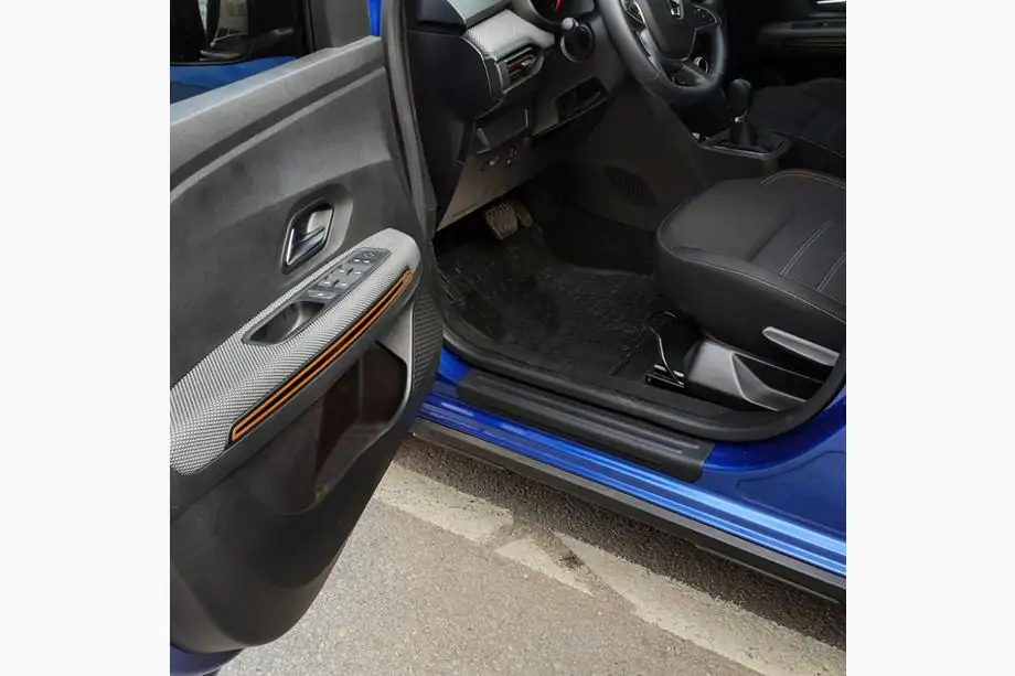 Dacia Sandero 2021- гг. Накладки на дверные пороги EuroCap (4 шт, ABS)