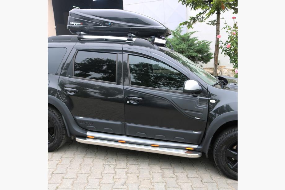 Dacia Duster 2008-2018 гг. Верхние Молдинги на Двери (2шт) Фото 8