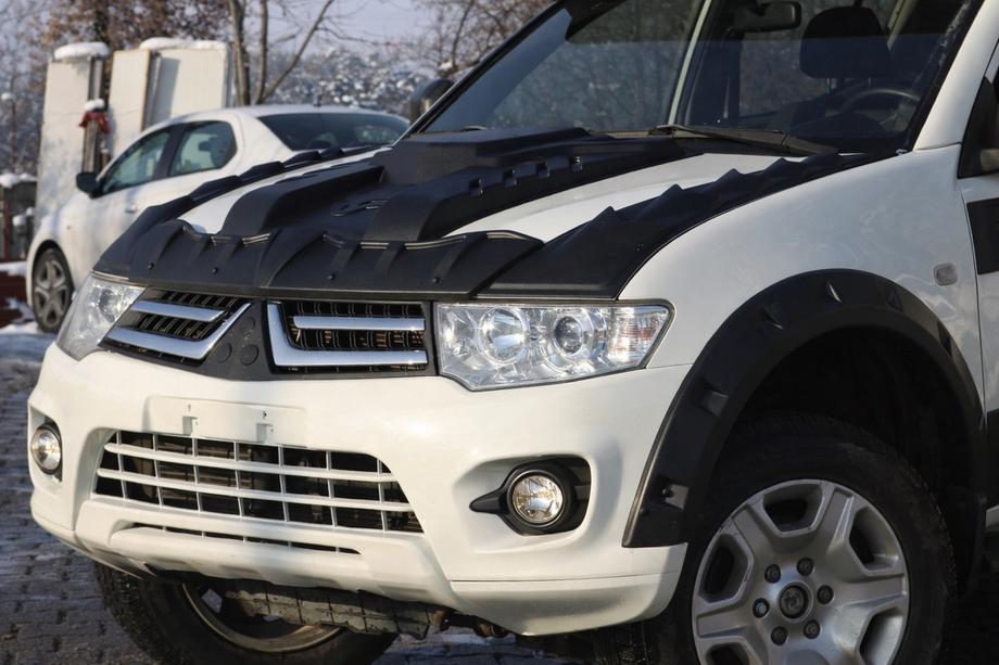 Mitsubishi L200 2006-2015 гг. Накладка на капот V1 (ABS) Image