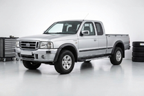 Ford Ranger 2002-2006 гг. Боковые пороги RedLine V1 (2 шт., алюминий) фото 1