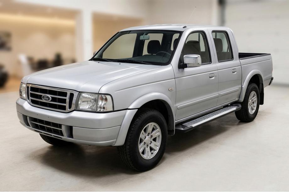 Ford Ranger 2002-2006 гг. Боковые Подножки Line (2 шт., Алюминий) Image