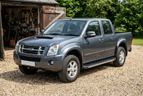 Isuzu D-Max 2002-2011 гг. Боковые Подножки Maya V1 (2007-2012, 2 шт., Алюминий) фото 1