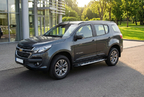 Chevrolet Trailblazer 2012-2019 гг. Боковые Подножки Sunrise (2 шт., Алюминий) фото 1