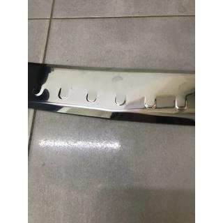 РАСПРОДАЖА! Накладка на задний бампер с загибом (Carmos, нержавеющая сталь) Volkswagen Caddy 2004-2010 гг. фото 2